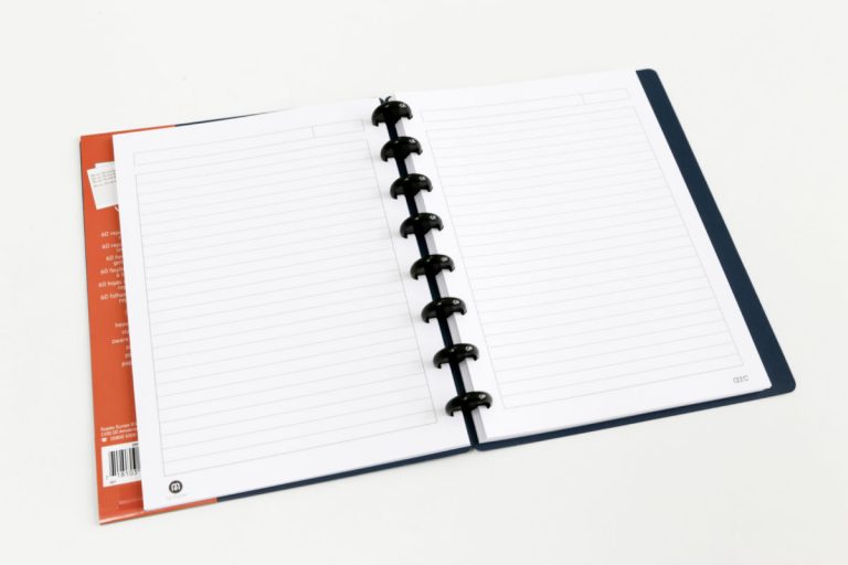 I’ve ditched my Filofax for Staples’ Arc Customizable Notebook System